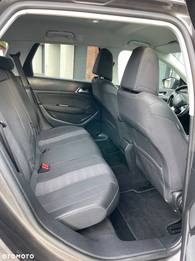 Peugeot 308 1.5 BlueHDi Allure Pack S&S EAT8 - 15
