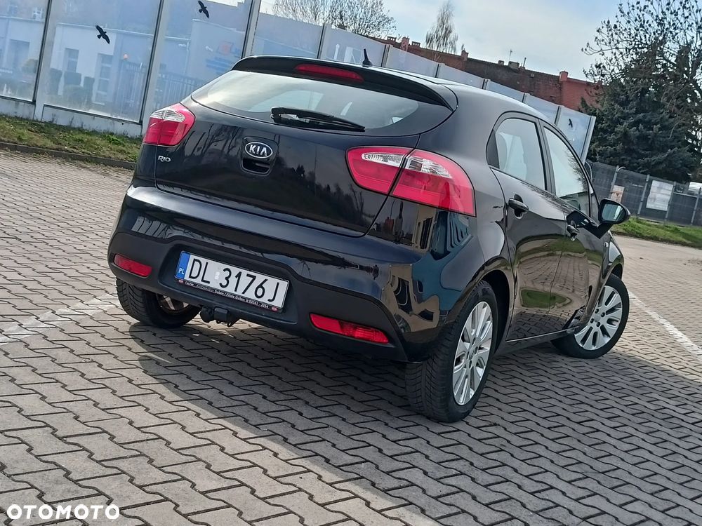 Kia Rio 1.2 Attract - 3