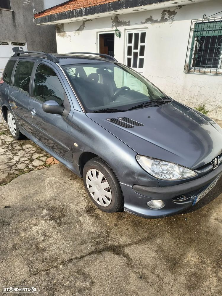 Peugeot 206 - 1