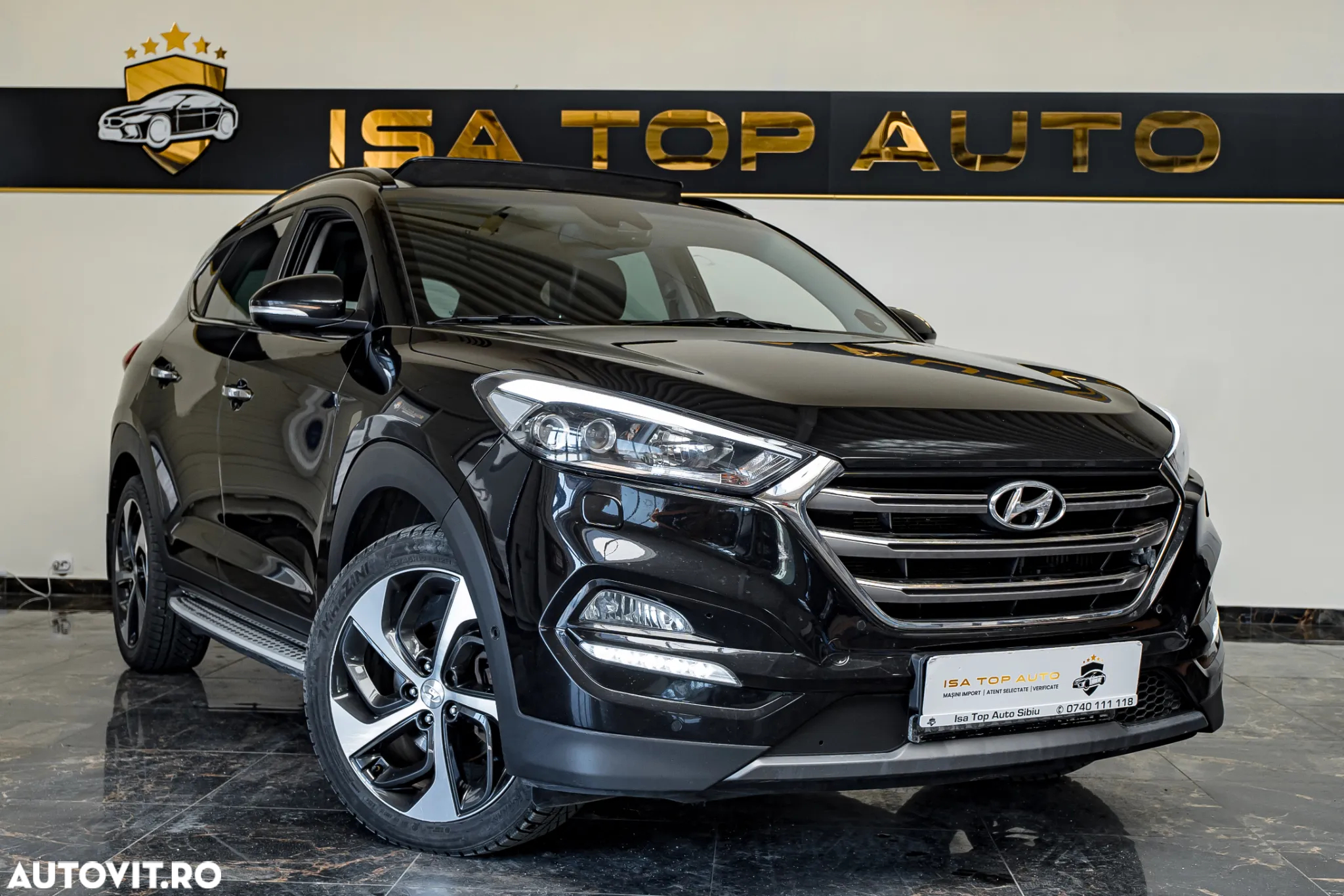 Hyundai Tucson 2.0 CRDI 4WD 8AT Premium - 2