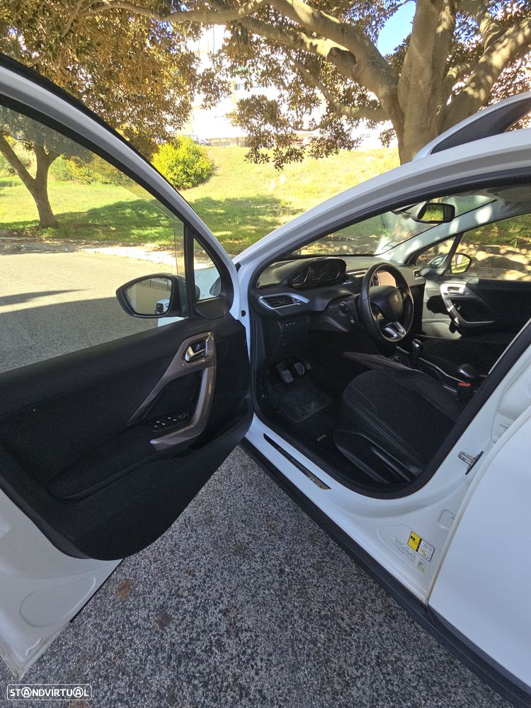 Peugeot 2008 - 17