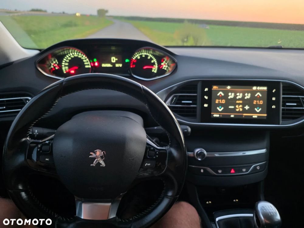 Peugeot 308 1.2 PureTech GPF Active Pack S&S - 34