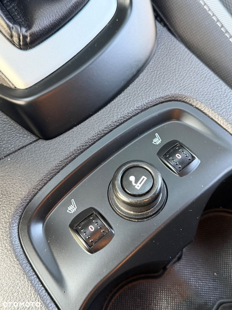 Ford Focus 1.6 EcoBoost Gold X (Edition) - 31