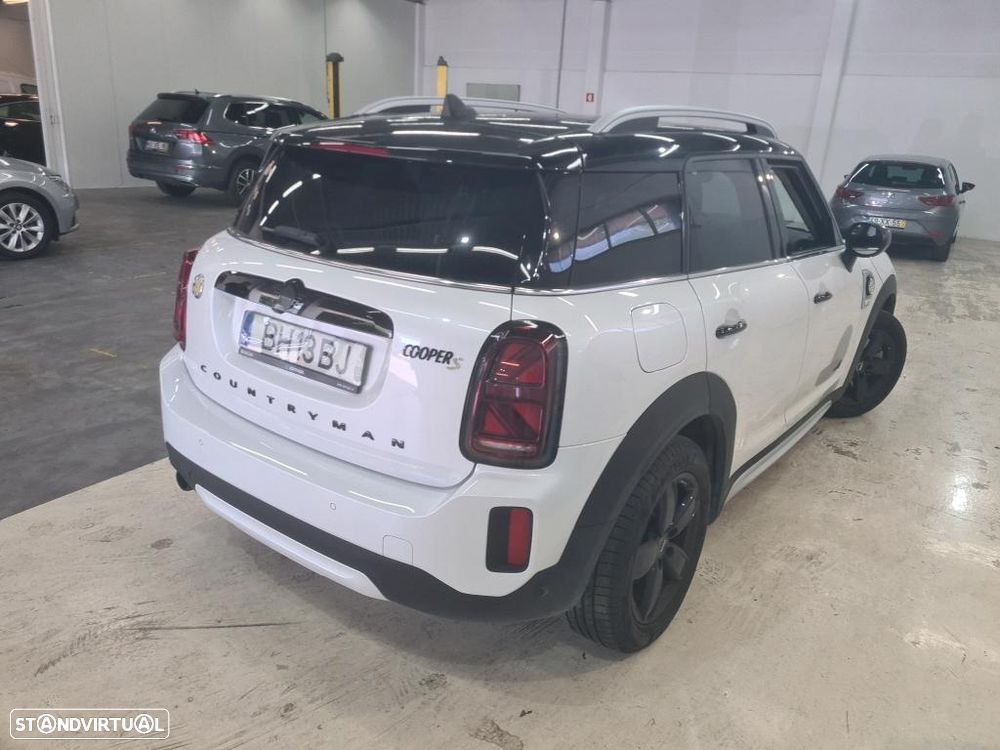 MINI Countryman Cooper SE Premium Essential Auto - 4