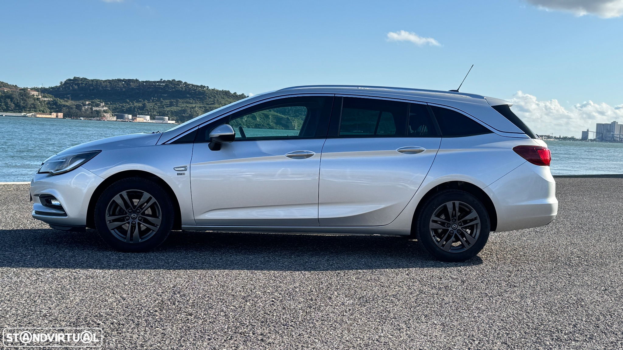 Opel Astra Sports Tourer 1.0 120 Anos S/S - 31