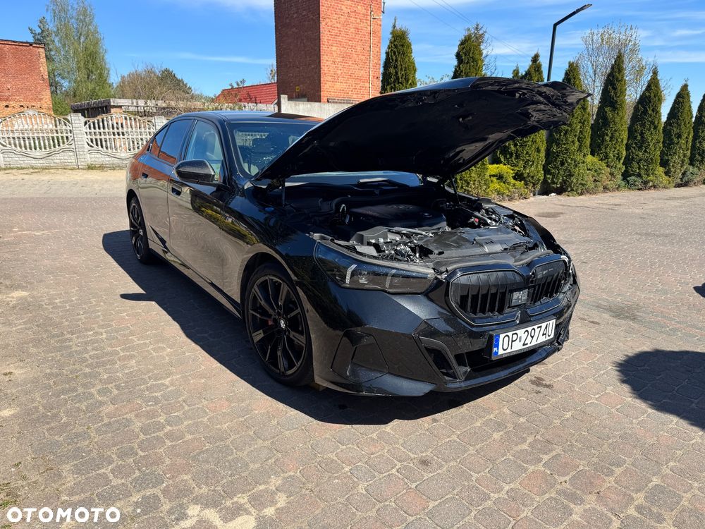 BMW Seria 5 520d xDrive mHEV M Sport - 1