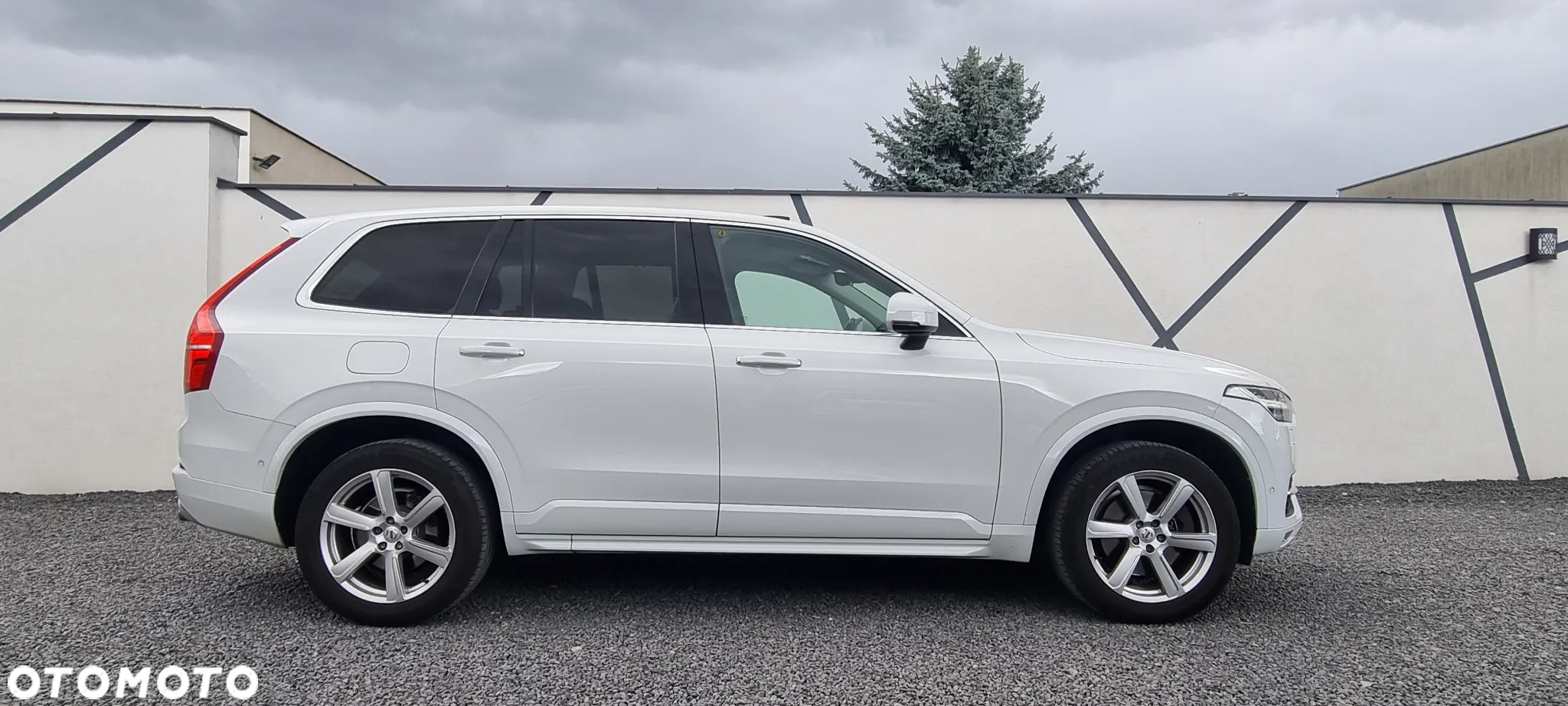 Volvo XC 90 D5 AWD Momentum - 3