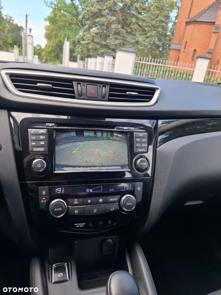 Nissan Qashqai 1.2 DIG-T Xtronic TEKNA - 19