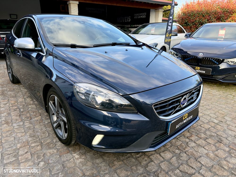 Volvo V40 D2 R Design - 28