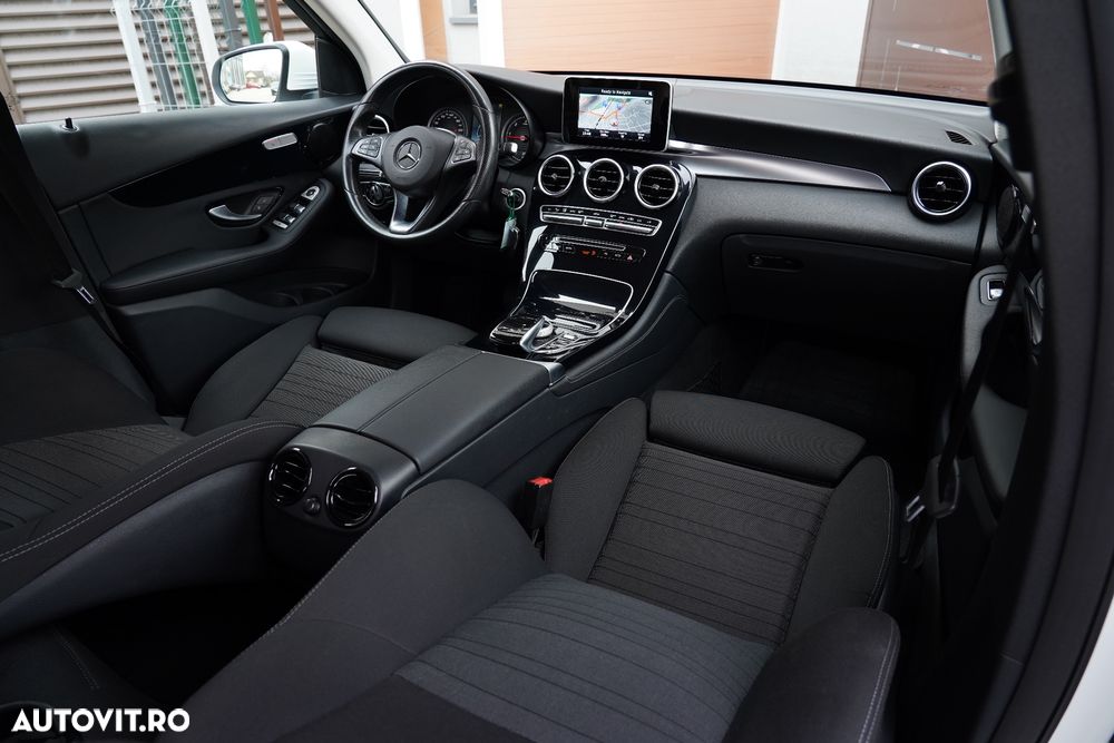 Mercedes-Benz GLC 220 d 4MATIC 9G-TRONIC - 24