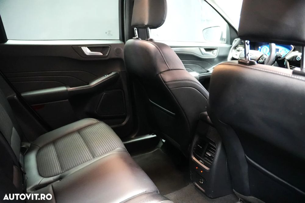 Ford Kuga 1.5 EcoBlue A8 FWD Titanium - 9