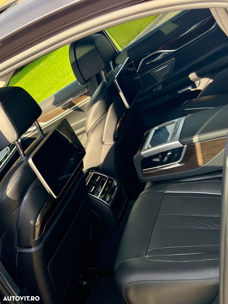 BMW Seria 7 740Ld xDrive - 14
