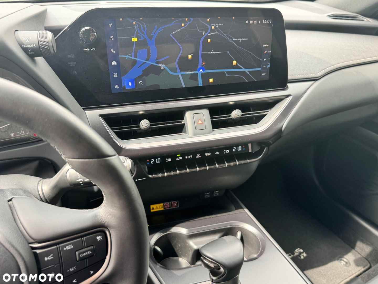 Lexus UX - 18