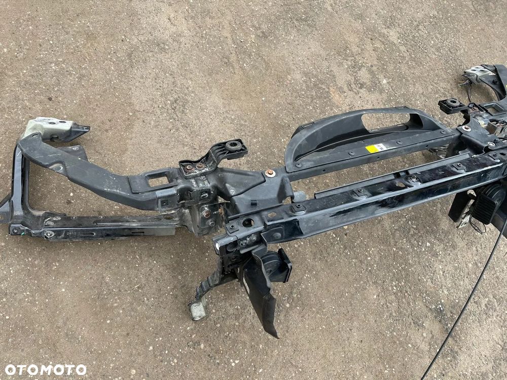 Pas przedni okular wzmocnienie Jaguar XE X760 - 2