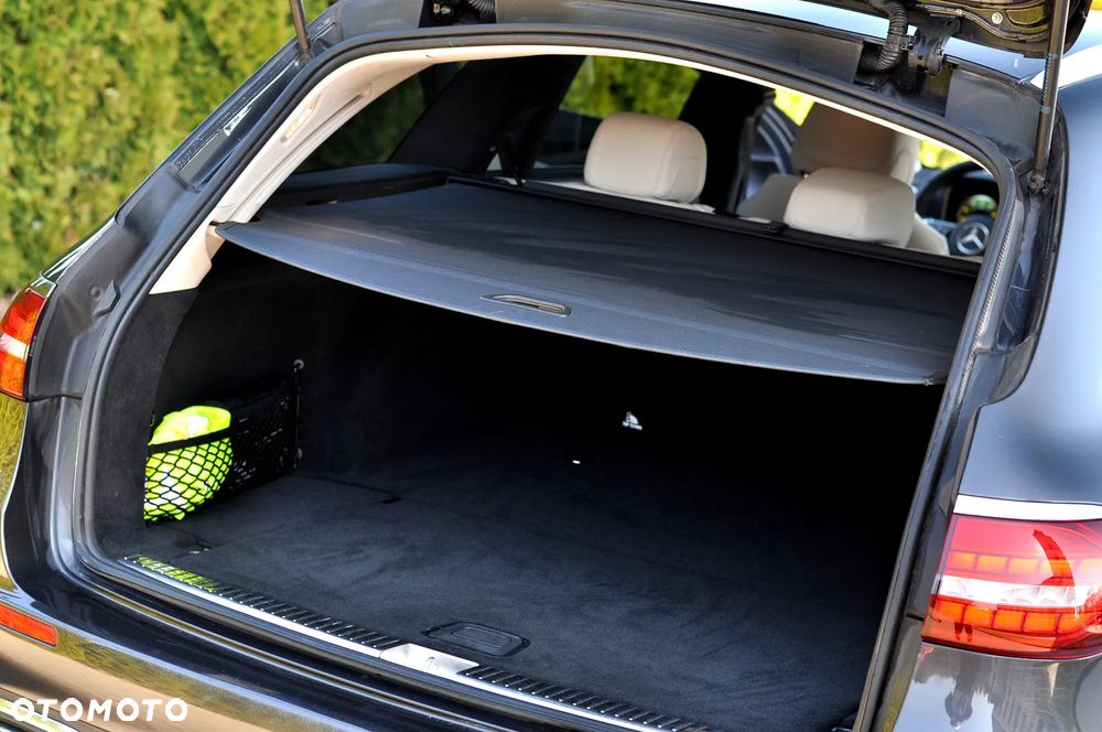 Mercedes-Benz Klasa E 220 d 9G-TRONIC Edition AVANTGARDE - 17