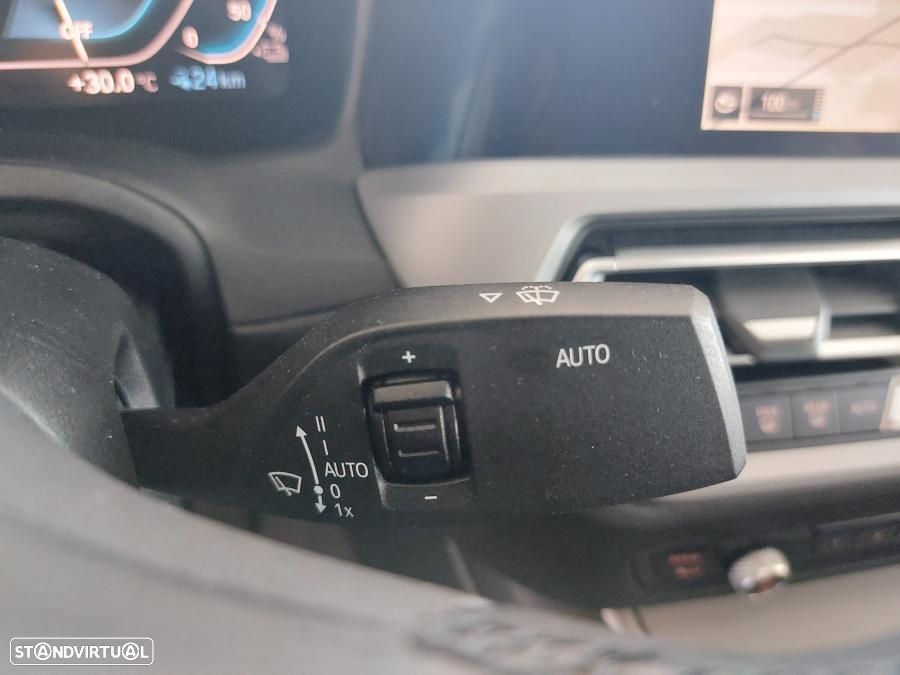BMW 330 e Auto - 25