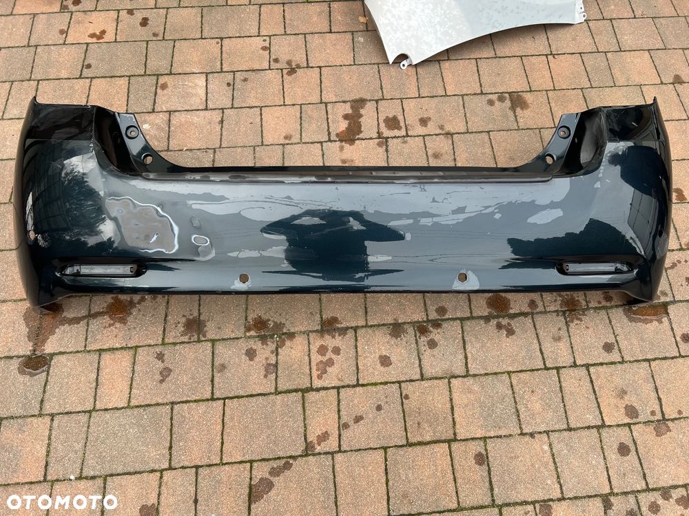 ZDERZAK TOYOTA VERSO 09-13 TYŁ TYLNY PDC