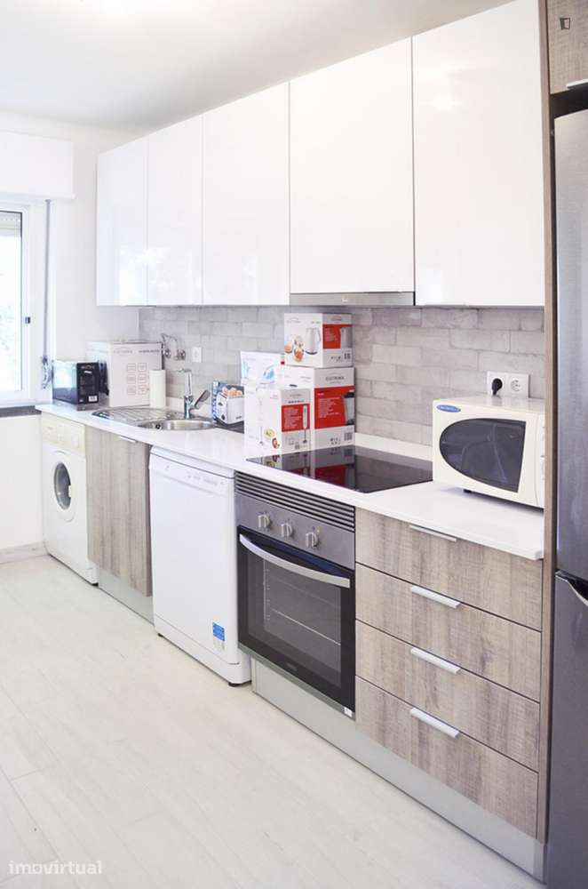 Quarto - localizado em Oeiras Lisbon - Grande imagem: 2/10
