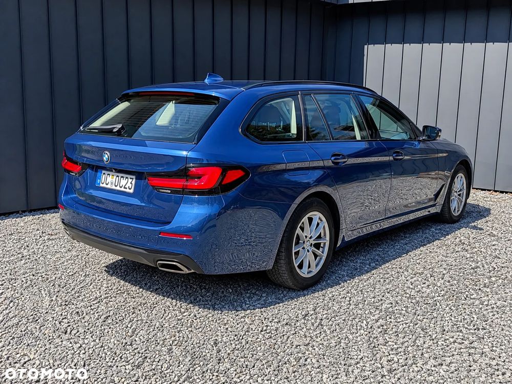 BMW Seria 5 540d xDrive mHEV - 5