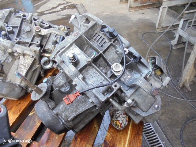 Caixa Velocidades 20CH97 CITROEN XANTIA 1997 1.9D 90CV 5P AZUL ESCURO DIESEL 5V - 2