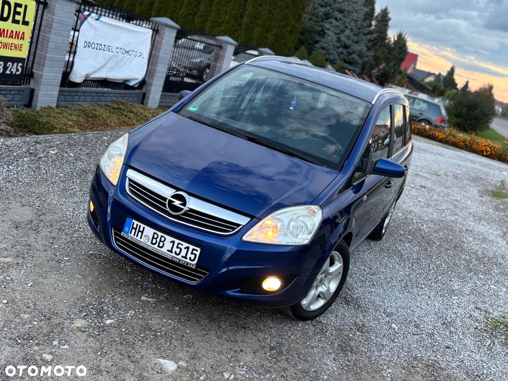 Opel Zafira - 1