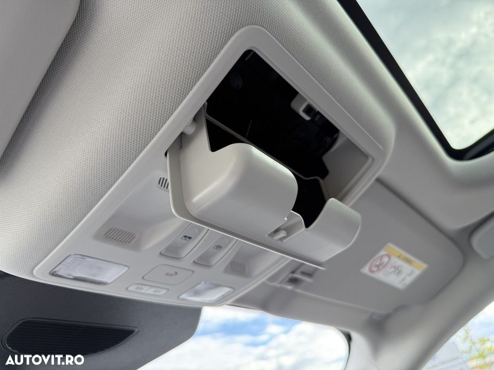 Ford Kuga - 38