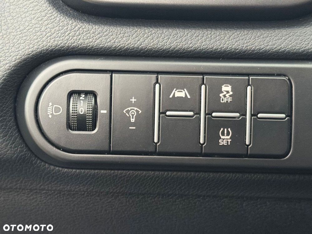 Kia Ceed - 21