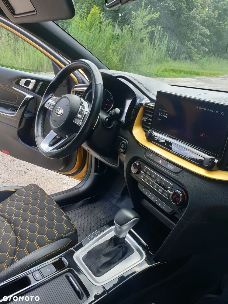 Kia XCeed 1.5 T-GDI L Business Line DCT - 27