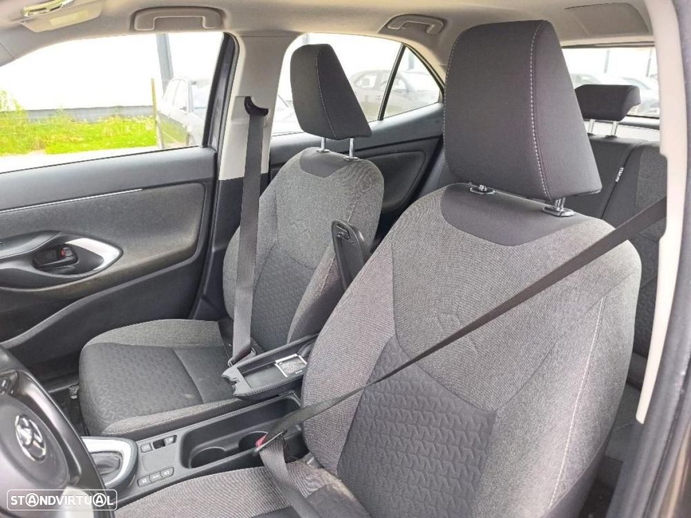 Toyota Yaris Cross 1.5 HDF Comfort - 5