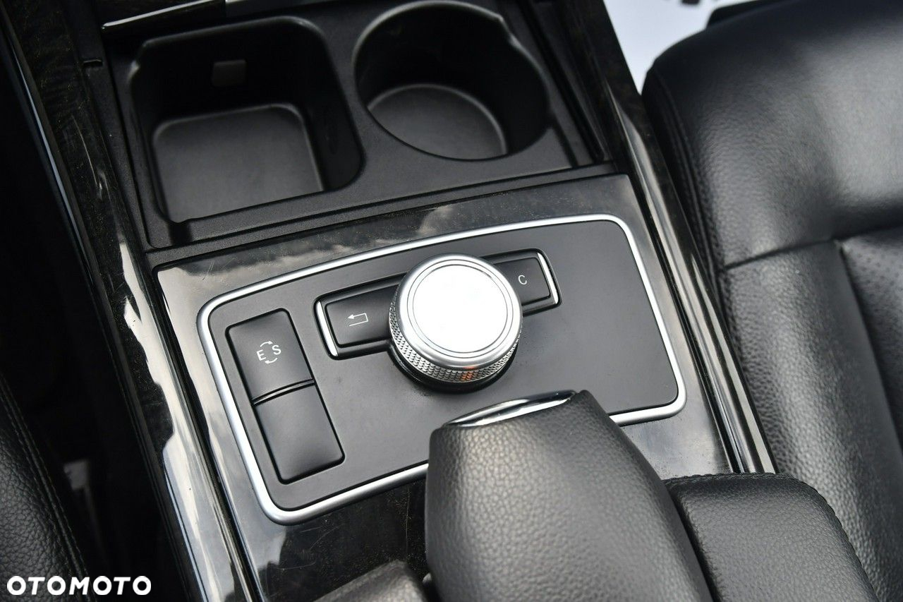 Mercedes-Benz Klasa E - 30
