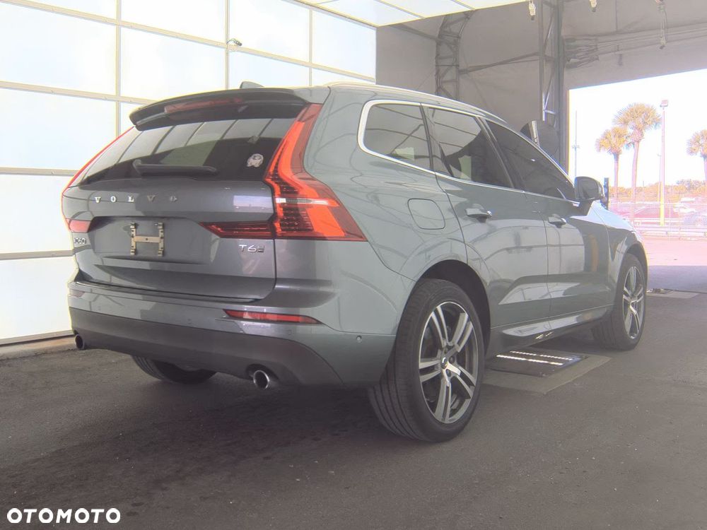 Volvo XC 60 T6 AWD Momentum - 24