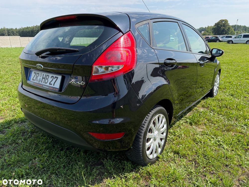 Ford Fiesta 1.25 Champions Edition - 11