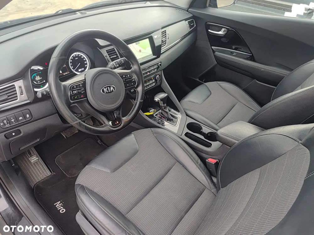 Kia Niro 1.6 GDI 2WD Vision - 31