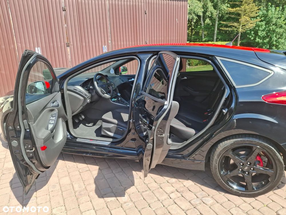 Ford Focus 1.5 EcoBoost ST-Line Black ASS - 23