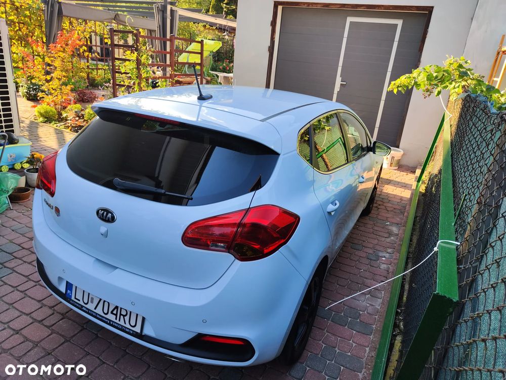 Kia Ceed 1.4 CVVT Dream Team Edition - 3