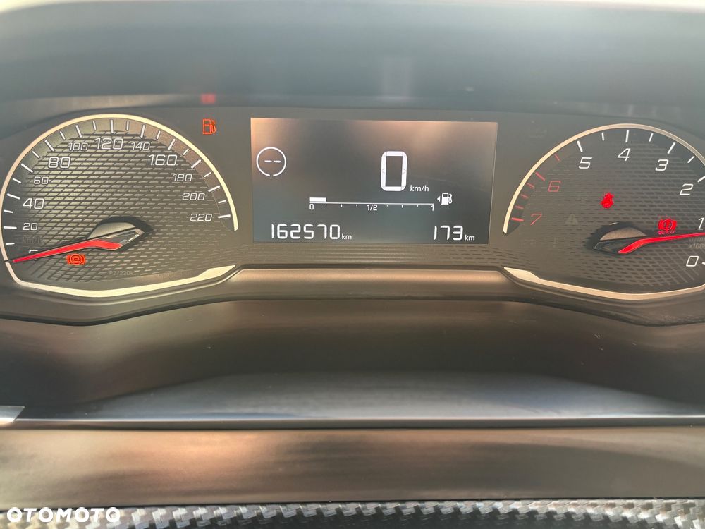 Peugeot 2008 BlueHDi 110 Active - 24