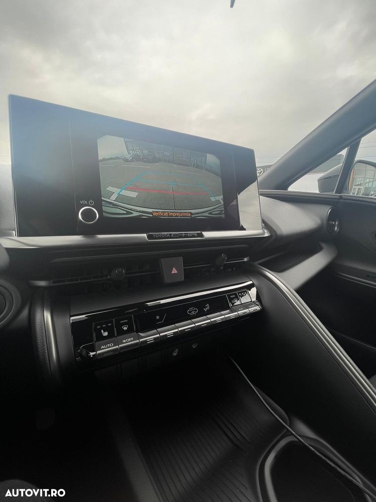 Toyota C-HR 1.8 HEV 140 CP 4x2 CVT Active - 13