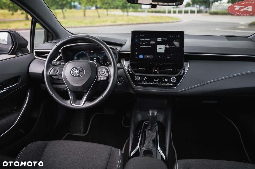 Toyota Corolla - 4