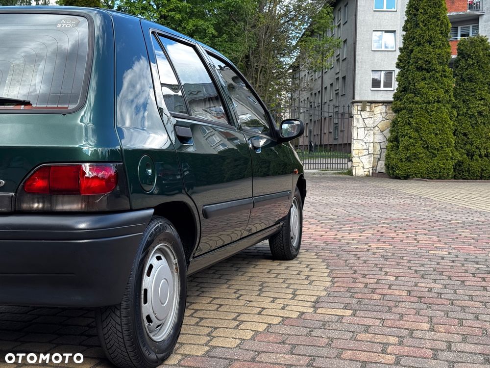 Renault Clio 1.2 - 32