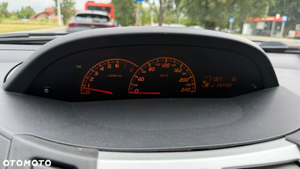 Toyota Yaris - 5