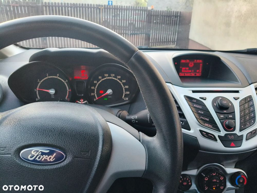 Ford Fiesta 1.25 Champions Edition - 7