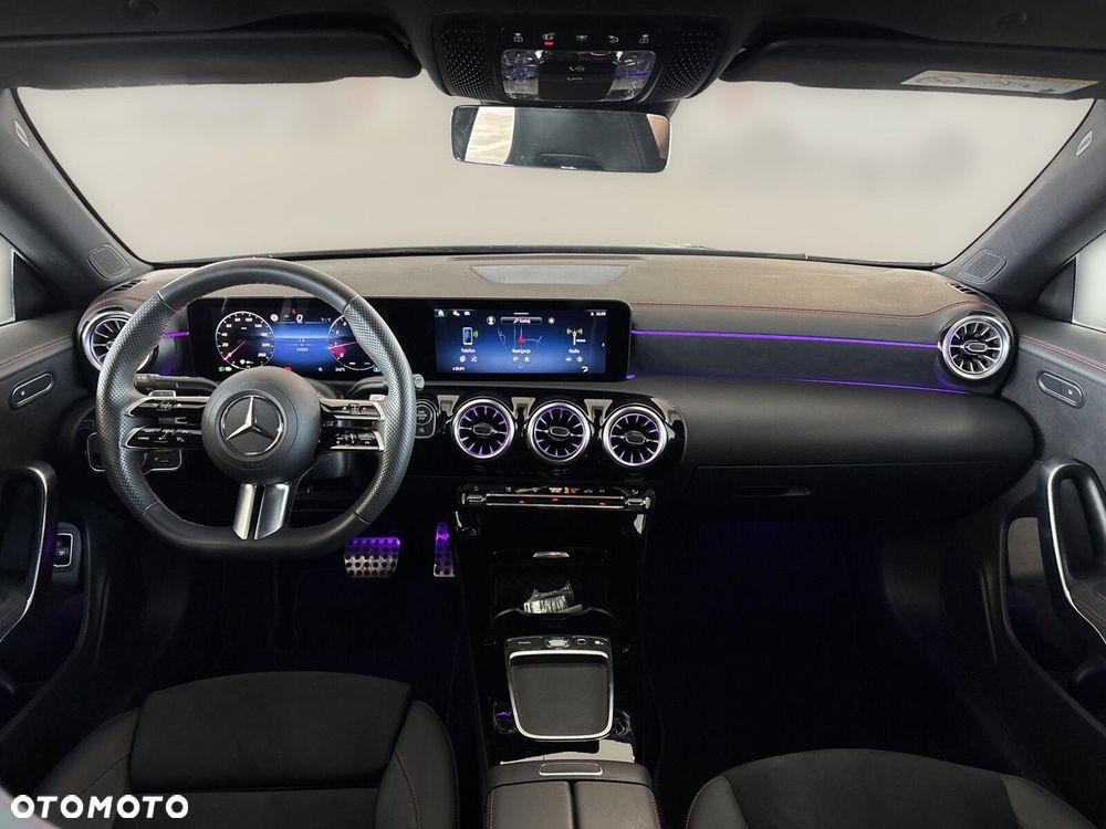 Mercedes-Benz CLA - 14