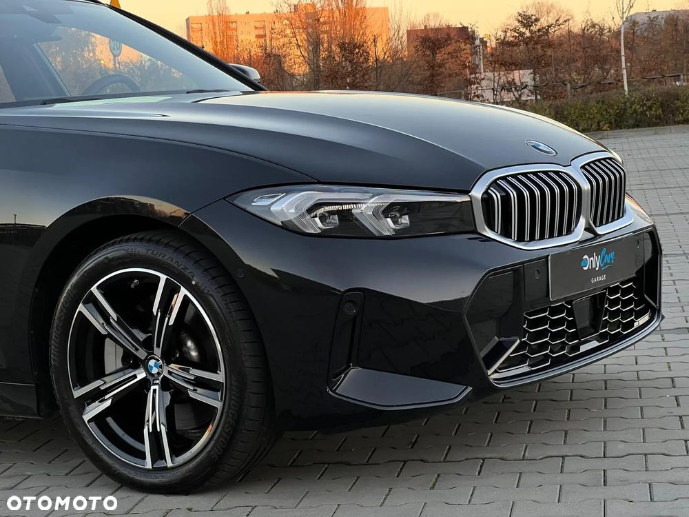 BMW Seria 3 330i xDrive M Sport - 10