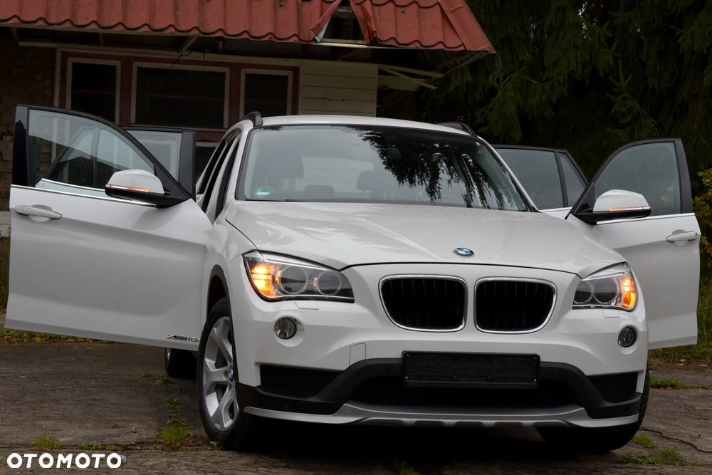 BMW X1 xDrive18d xLine - 12