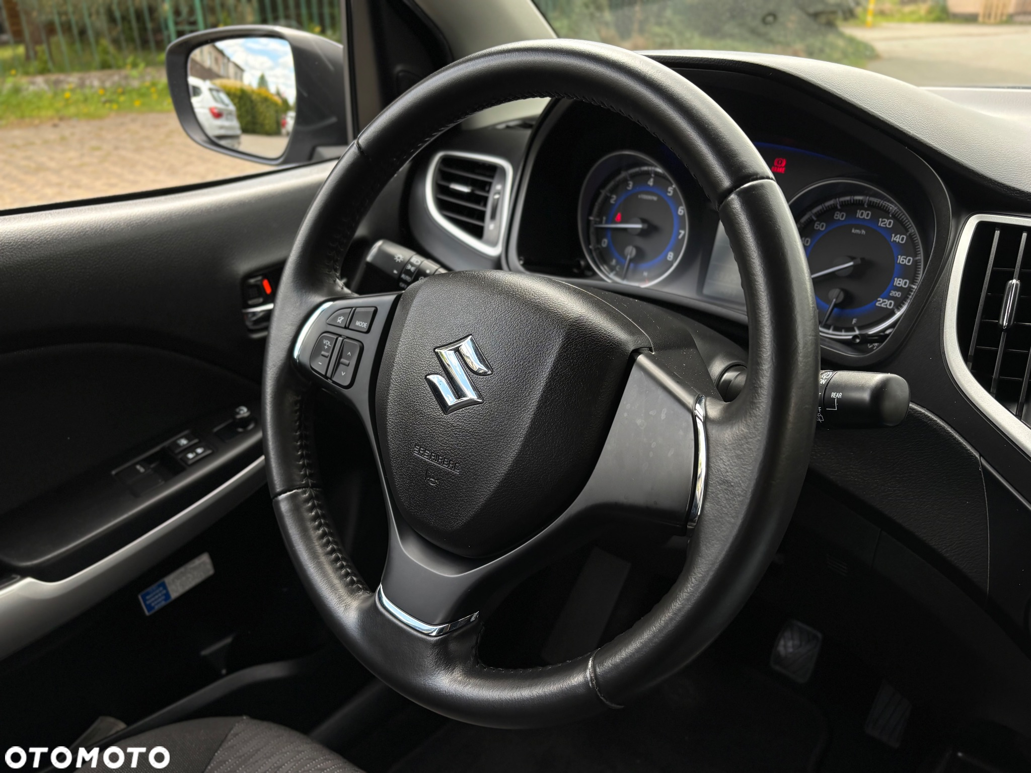 Suzuki Baleno 1.2 Premium - 29