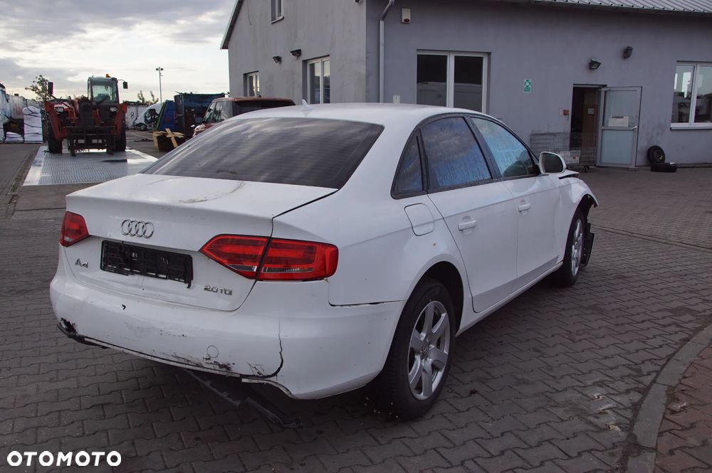 Auto na części - Audi A4 B8 2.0 TDI 143KM CAGA KXP LY9C 2009R Silnik Skrzynia Drzwi Szyba Klapa Zderzak Błotnik Lusterko Sterownik Moduł Czujnik Deska Kokpit Licznik Wyświetlacz Kierownica - 5