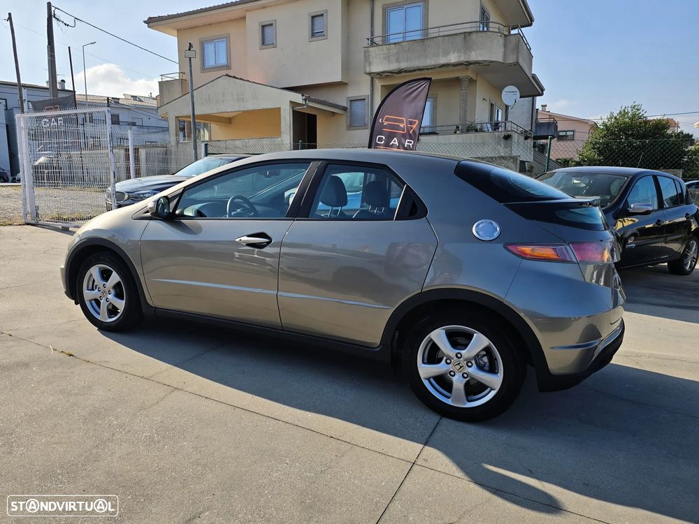 Honda Civic 1.4 Sport - 19