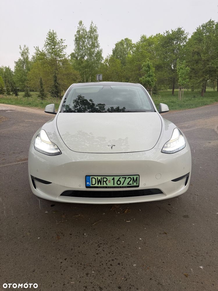 Tesla Model Y Long Range Dual Motor AWD - 3