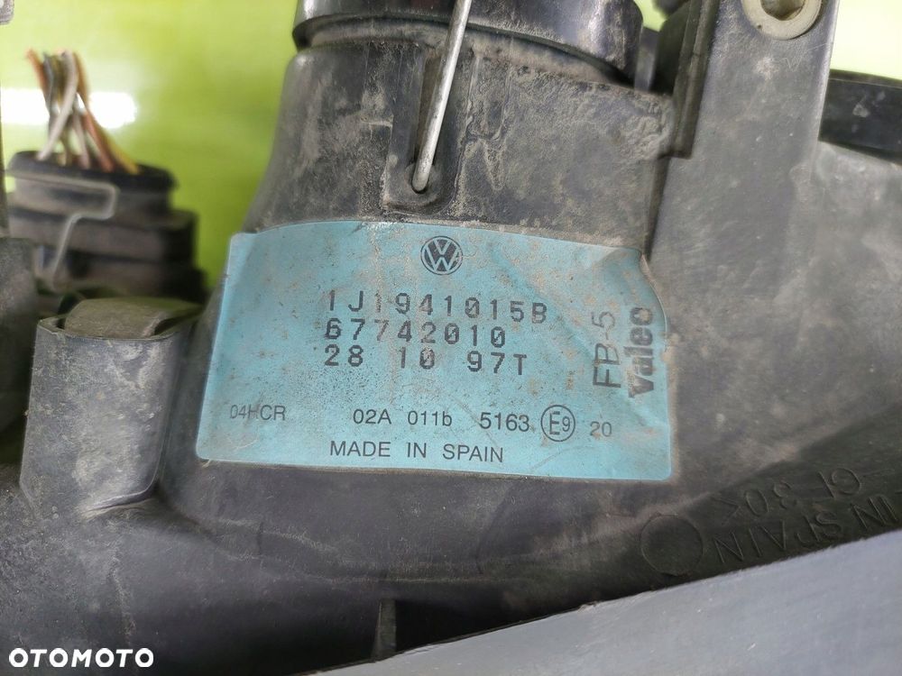Reflektor lampa przód lewa VW Golf IV 1997-2003 1J1941015B ORYGINAŁ - 2