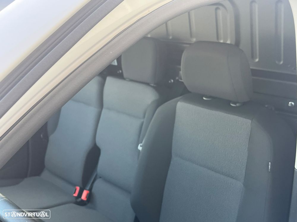 Peugeot Partner Standard 1.5 BlueHDi 130cv EAT8 (caixa automática) - 6